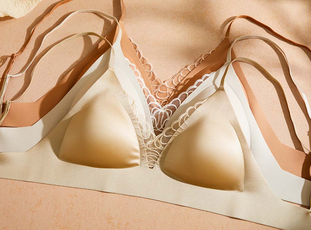 custom seamless wireless triangle bra 